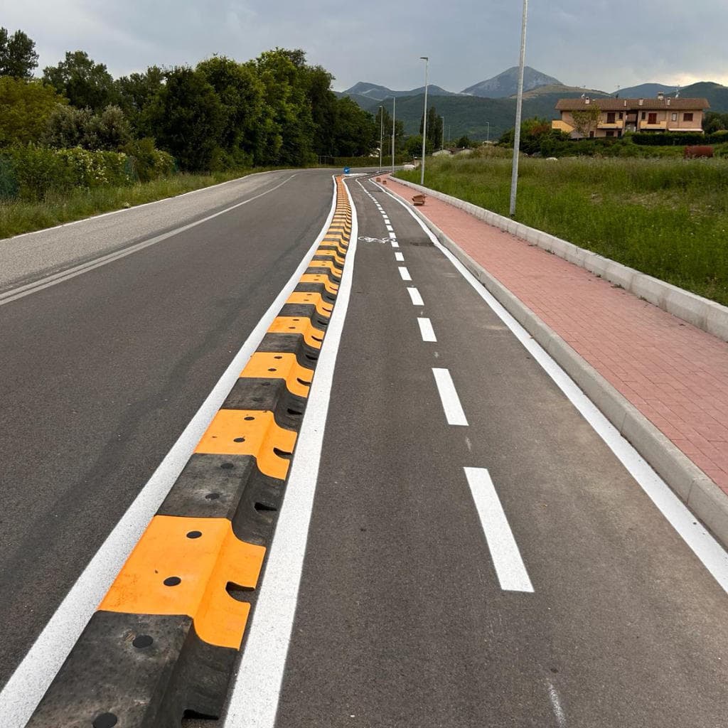 TopAirless-segnaletica-e-sicurezza-stradale-ed-aziendale Segnaletica orizzontale esterna