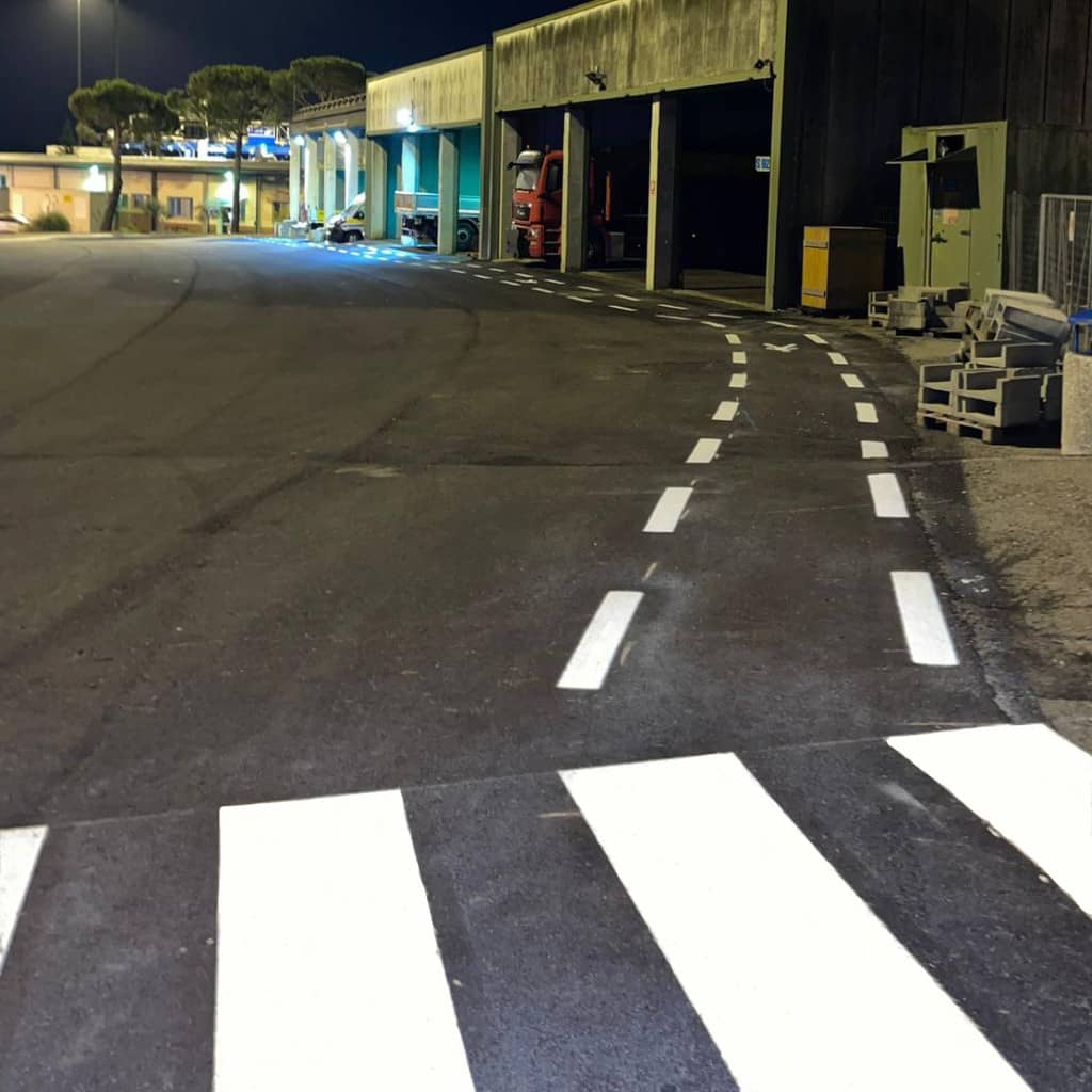 Segnaletica orizzontale esterna