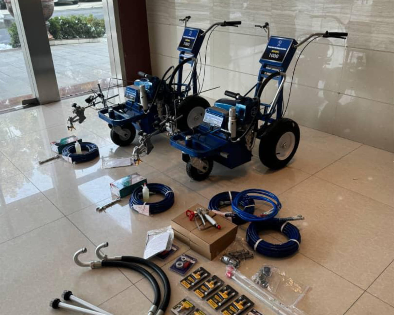 Macchine airless traccialinee di segnaletica stradale
